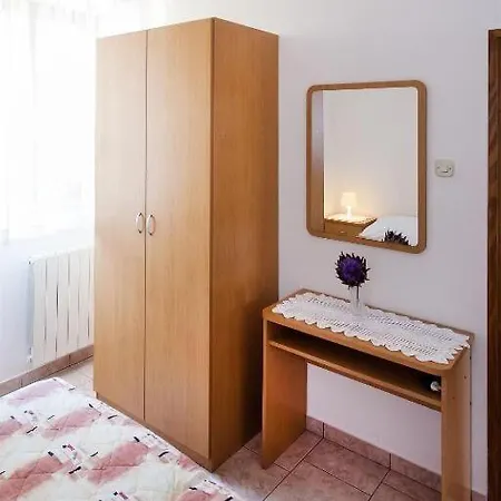 Antonieta Apartment *