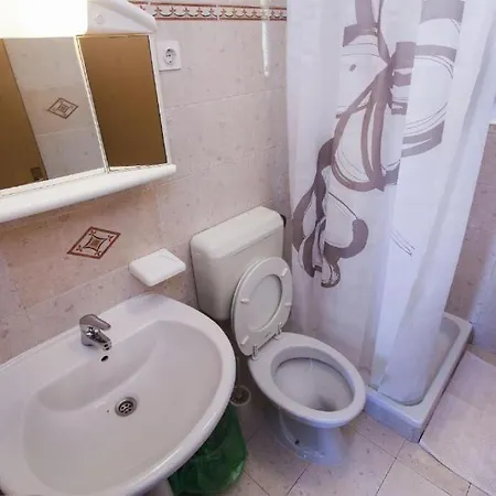 Antonieta Apartmán *
